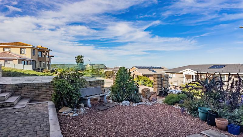 6 Bedroom Property for Sale in Dana Bay Western Cape
